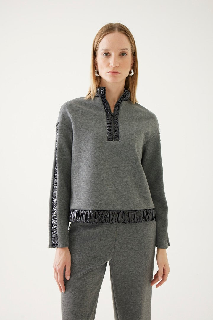 Şerit Detaylı Sweatshirt