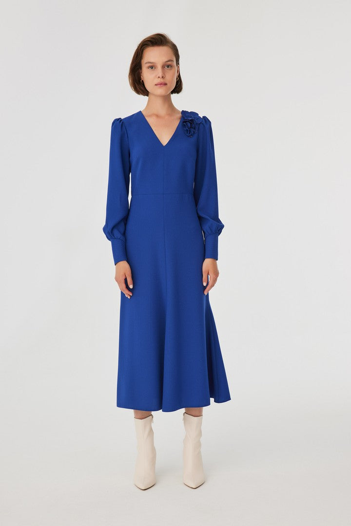 Uzun Kollu V Yakalı Midi Elbise