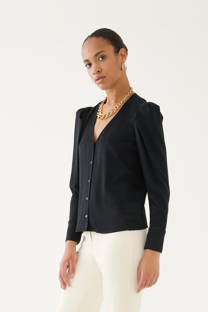 Omuz Detaylı Gömlek