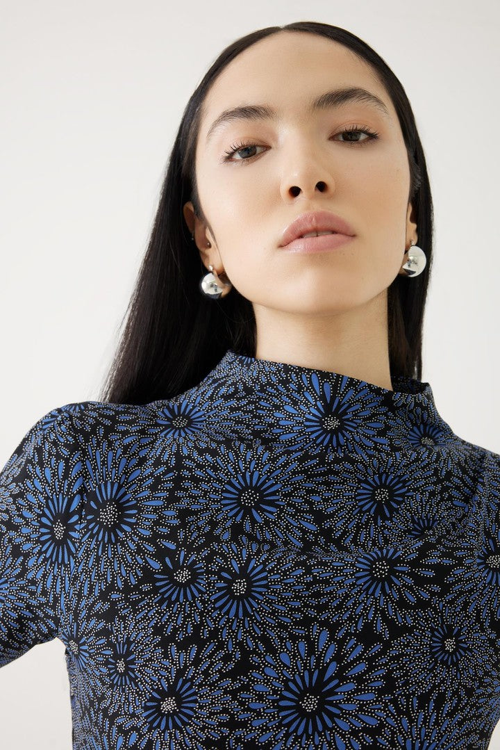 Yırtmaçlı Çiçekli Viskoz Elbise