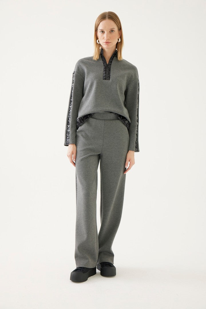 Şerit Detaylı Sweatshirt