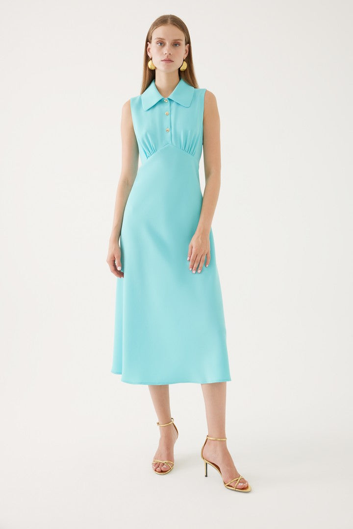 Yakalı ve Düğmeli Klasik Elbise Tasarımı