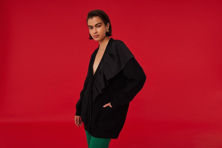 Düğmeli Fırfır Detaylı Triko Hırka