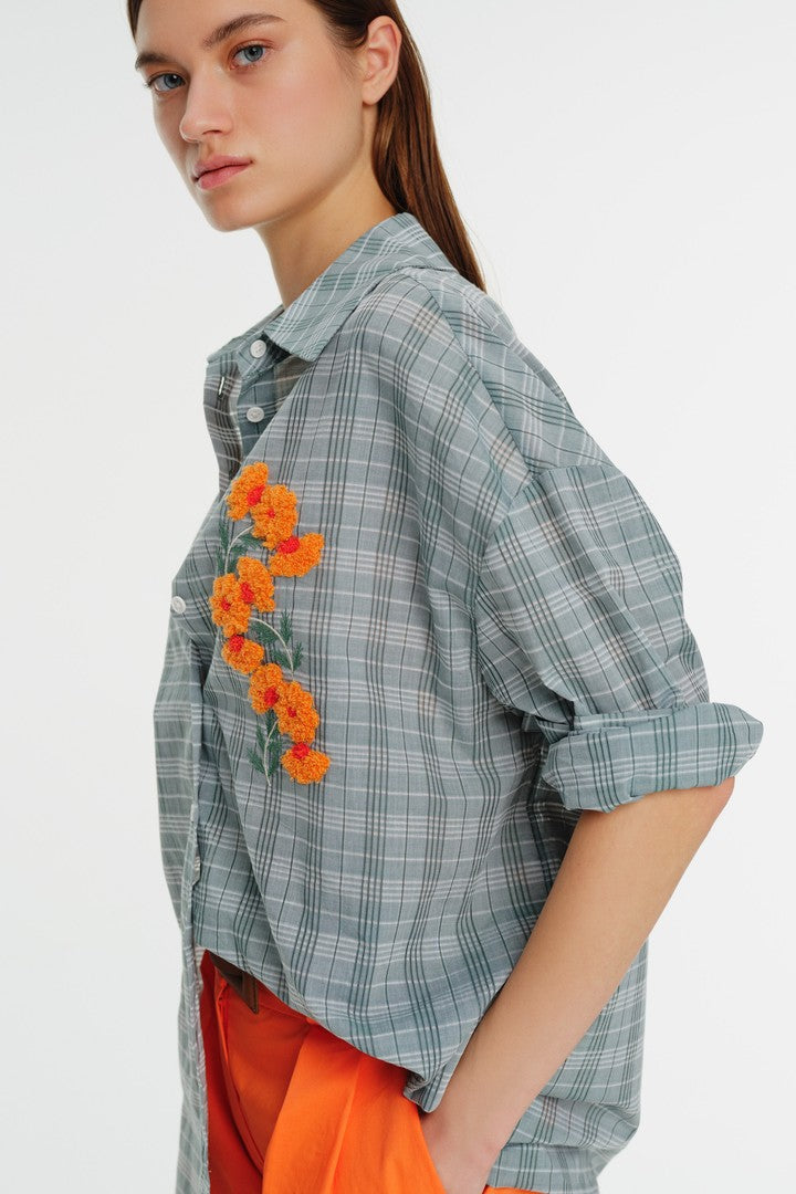 Uzun Kol Nakış Detaylı Ekose Pamuk Gömlek