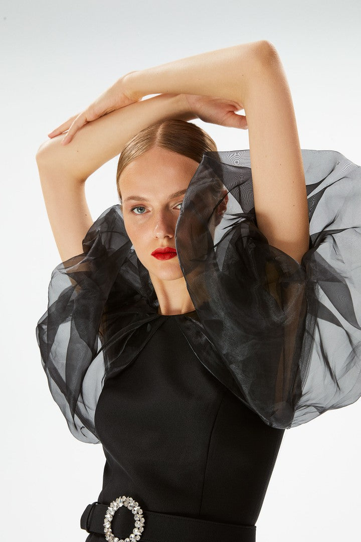 Balon Kollu Siyah Elbise