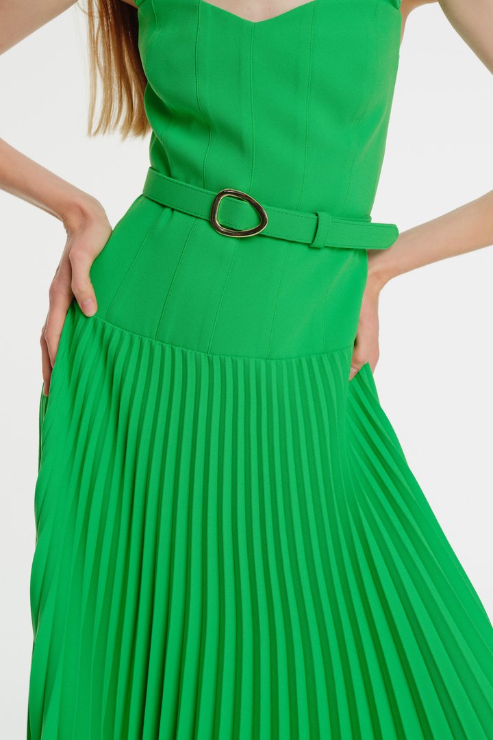 Plisoley Kemer Detaylı Midi Boy Krep Elbise