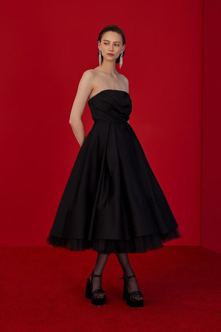 Straples Kabarık Maxi Elbise