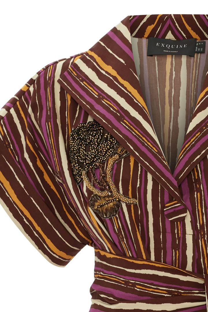 Çiçek İşlemeli ve Belden Bağlamalı Elbise