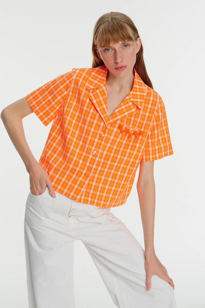 İşleme Detaylı Arkası lastikli Kısa Kol Pamuk Gömlek