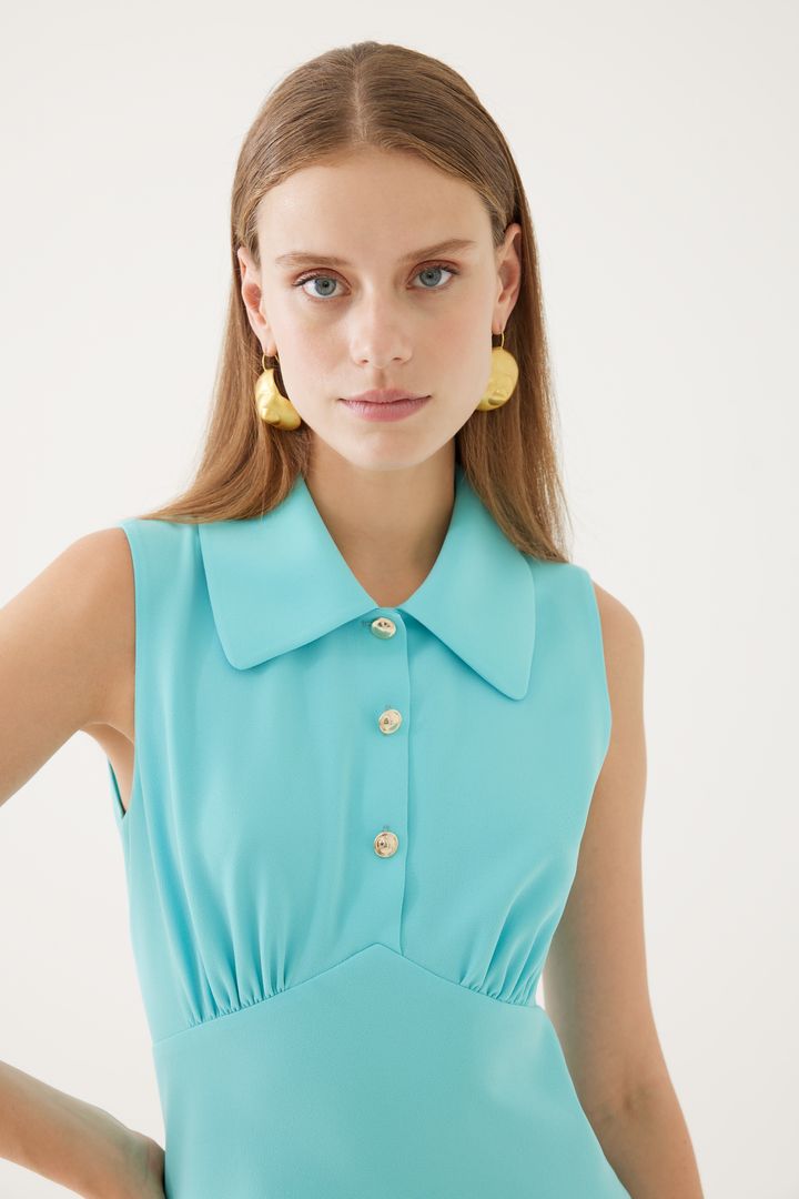 Yakalı ve Düğmeli Klasik Elbise Tasarımı