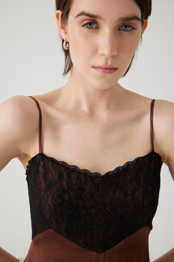 İnce Askılı Kahverengi Midi Elbise