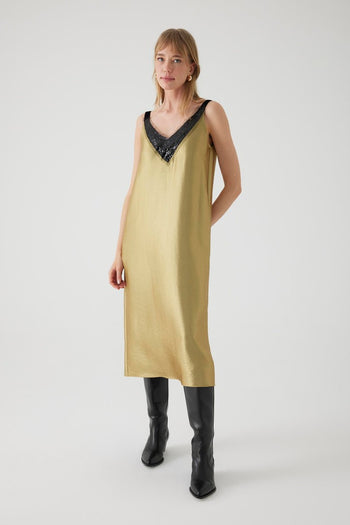 Saten Dantelli Payet Detaylı Rahat Kesim Gold Elbise