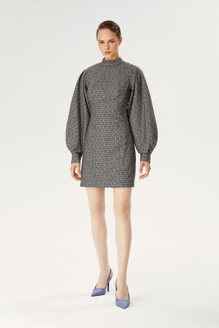 Balon Kol Sırt Detaylı Mini Elbise