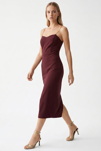 Zincir Askılı Yırtmaçlı Slim Fit Kahvrengi Elbise