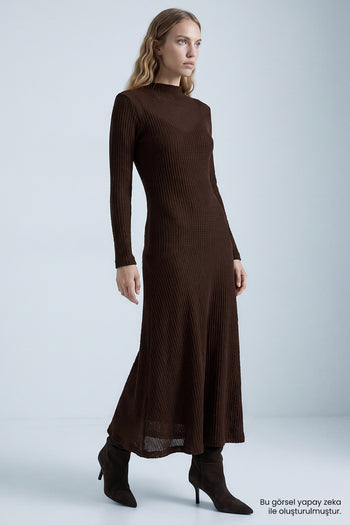 Astarlı Dantel Kloş Midi Slim Fit Örme Kahverengi Elbise