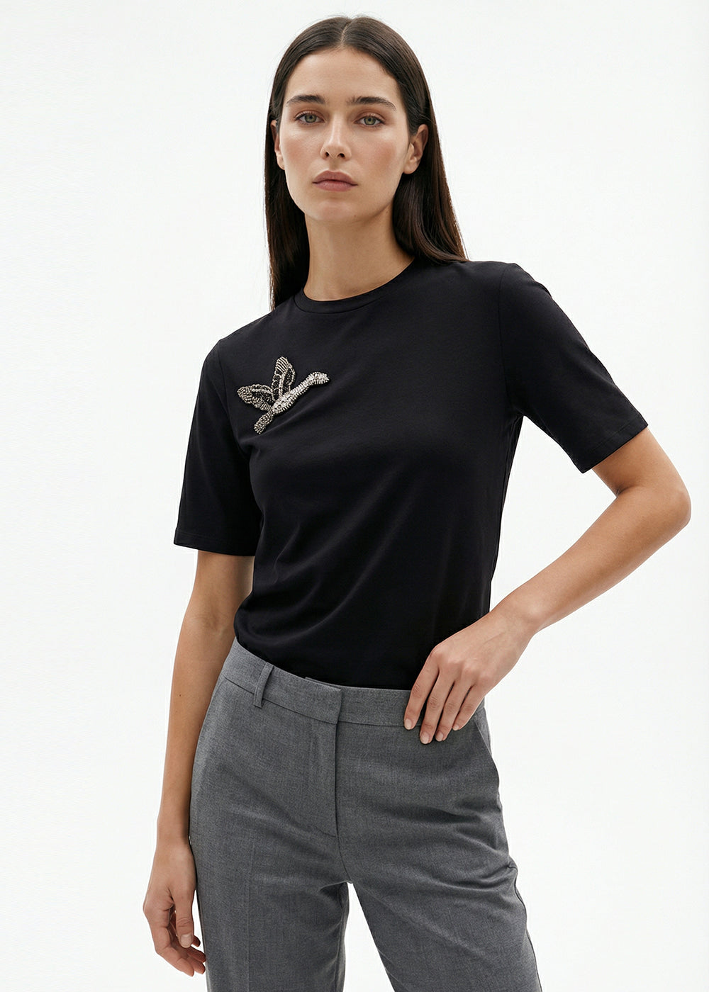 Bisiklet Yaka Kuş İşlemeli Kısa Kollu Örme T-Shirt