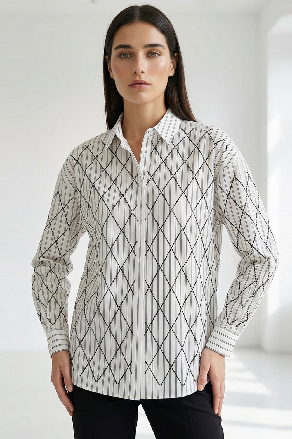 Uzun Kollu Geometrik İşleme Detaylı Regular Dokuma Gömlek