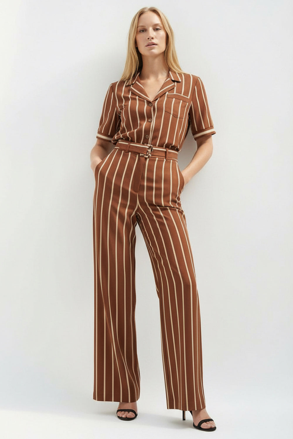 Çizgili ve Kemerli Bol Paça Pantolon