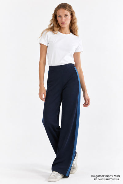 Geniş Paça Yanları Denim Şeritli Regular Örme Pantolon