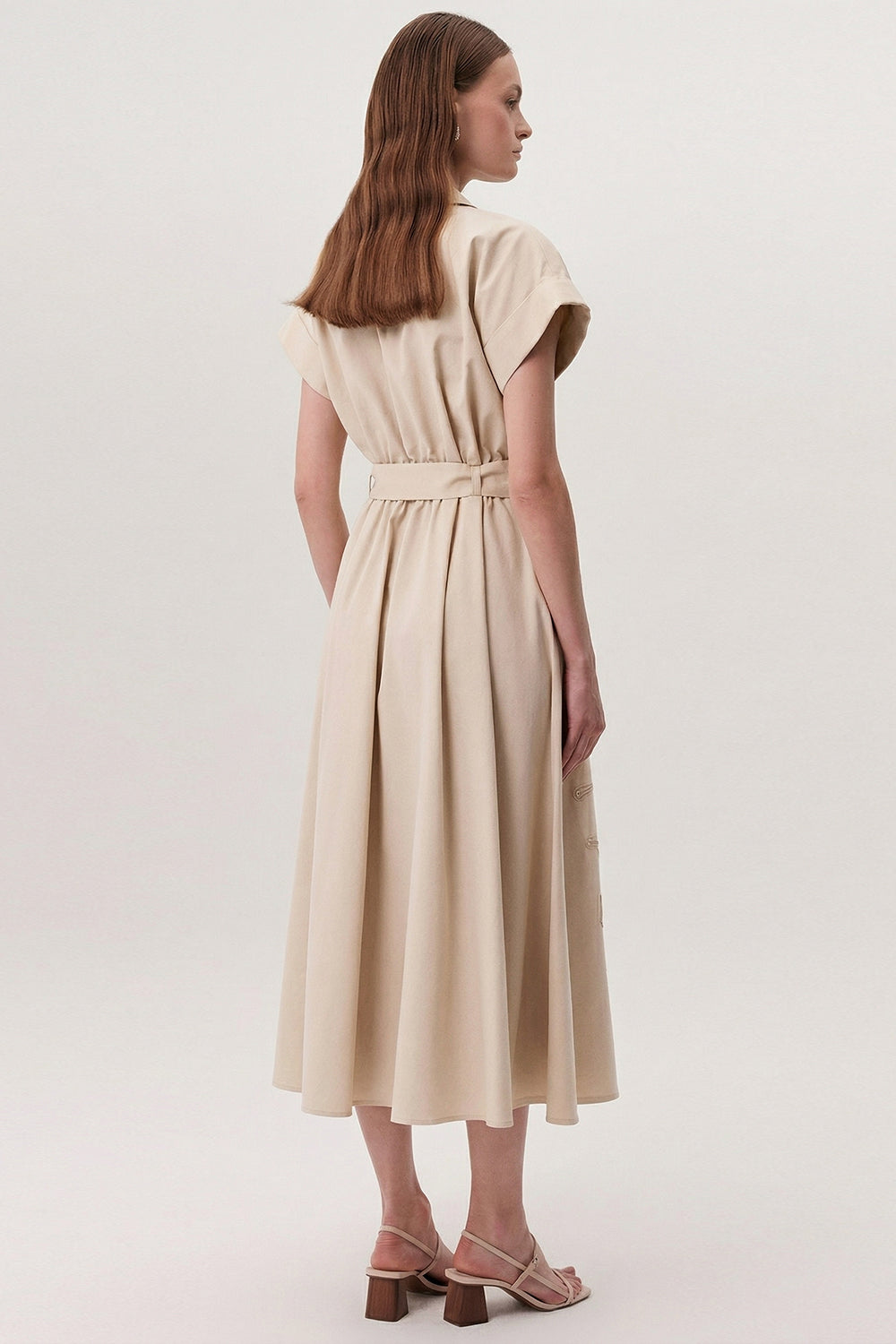 Gömlek Yaka Kısa Kollu Kemerli Cepli Regular Midi Krem Elbise
