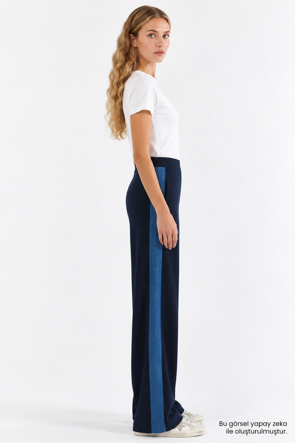 Geniş Paça Yanları Denim Şeritli Regular Örme Pantolon