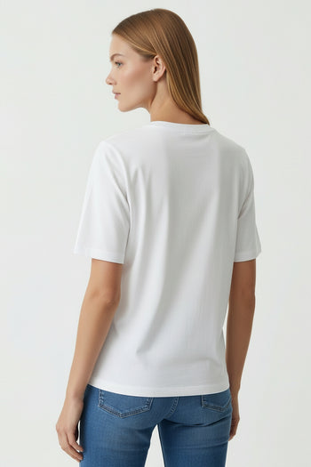 Çiçek İşlemeli Bisiklet Yaka Kısa Kollu Regular Örme Beyaz Turkuaz Tişört