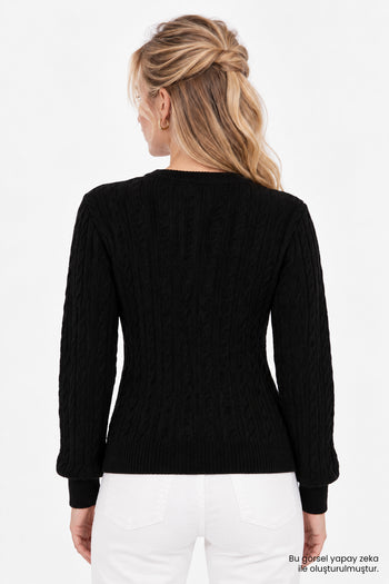 Yakası El İşlemeli Örgü Desenli Triko Siyah Bluz
