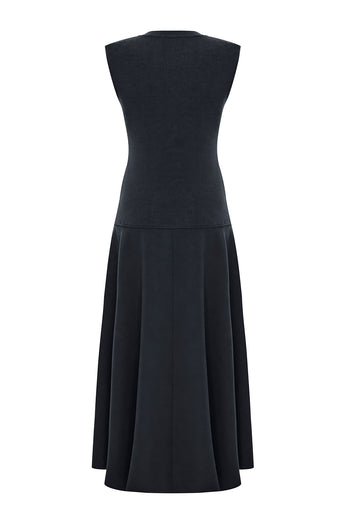 Bisiklet Yaka Triko Garnili Asimetrik Kesim Slim Fit Midi Siyah Elbise