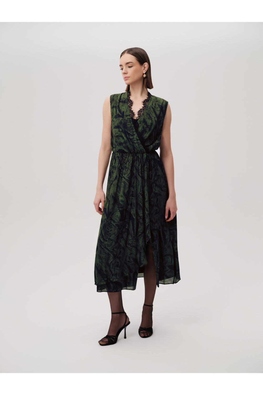 Desenli Kruvaze Dantel Yaka Yırtmaçlı Regular Midi Yeşil Elbise