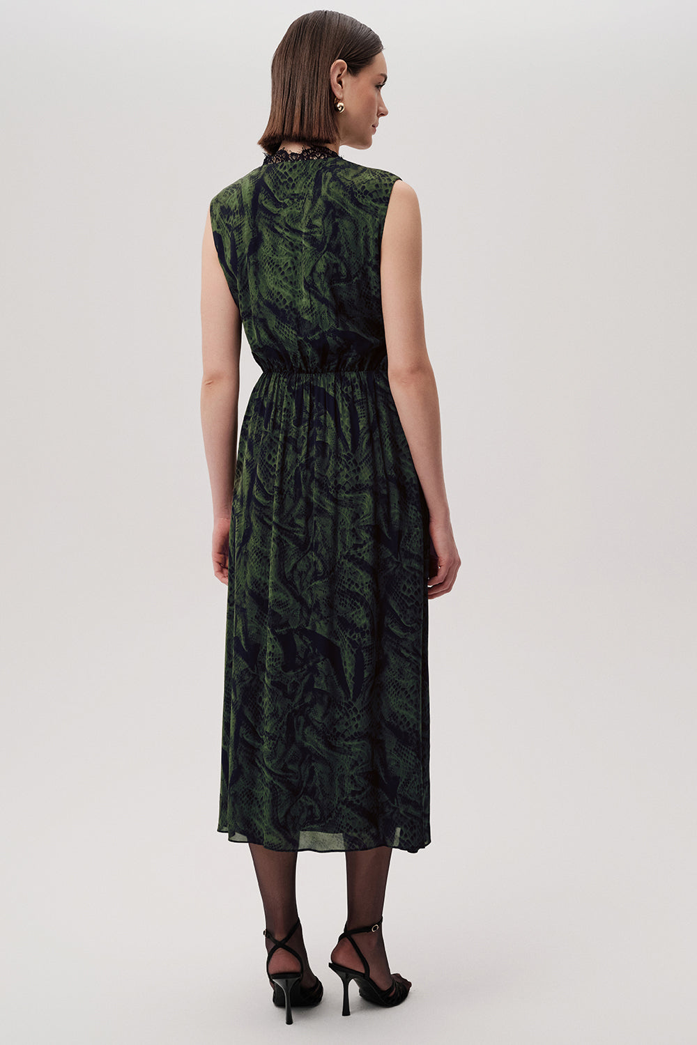 Desenli Kruvaze Dantel Yaka Yırtmaçlı Regular Midi Yeşil Elbise