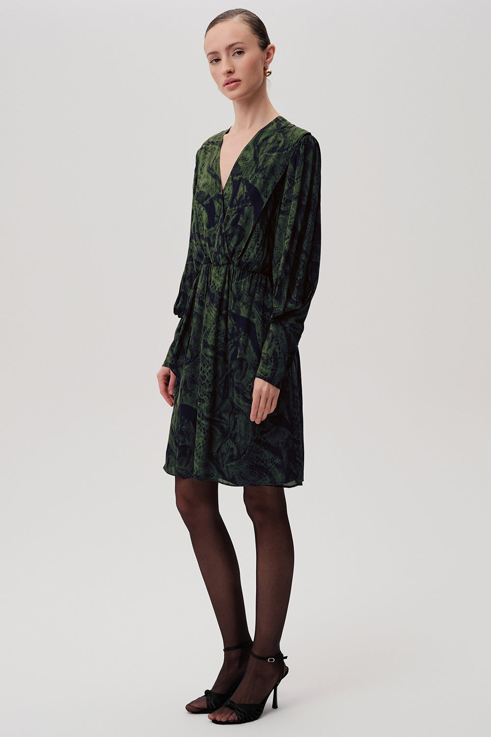 Desenli Kruvaze Uzun Kollu Regular Mini Yeşil Elbise