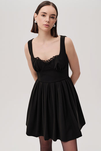 Dantel Detaylı Pileli Slim Fit Kuplu Mini Siyah Elbise
