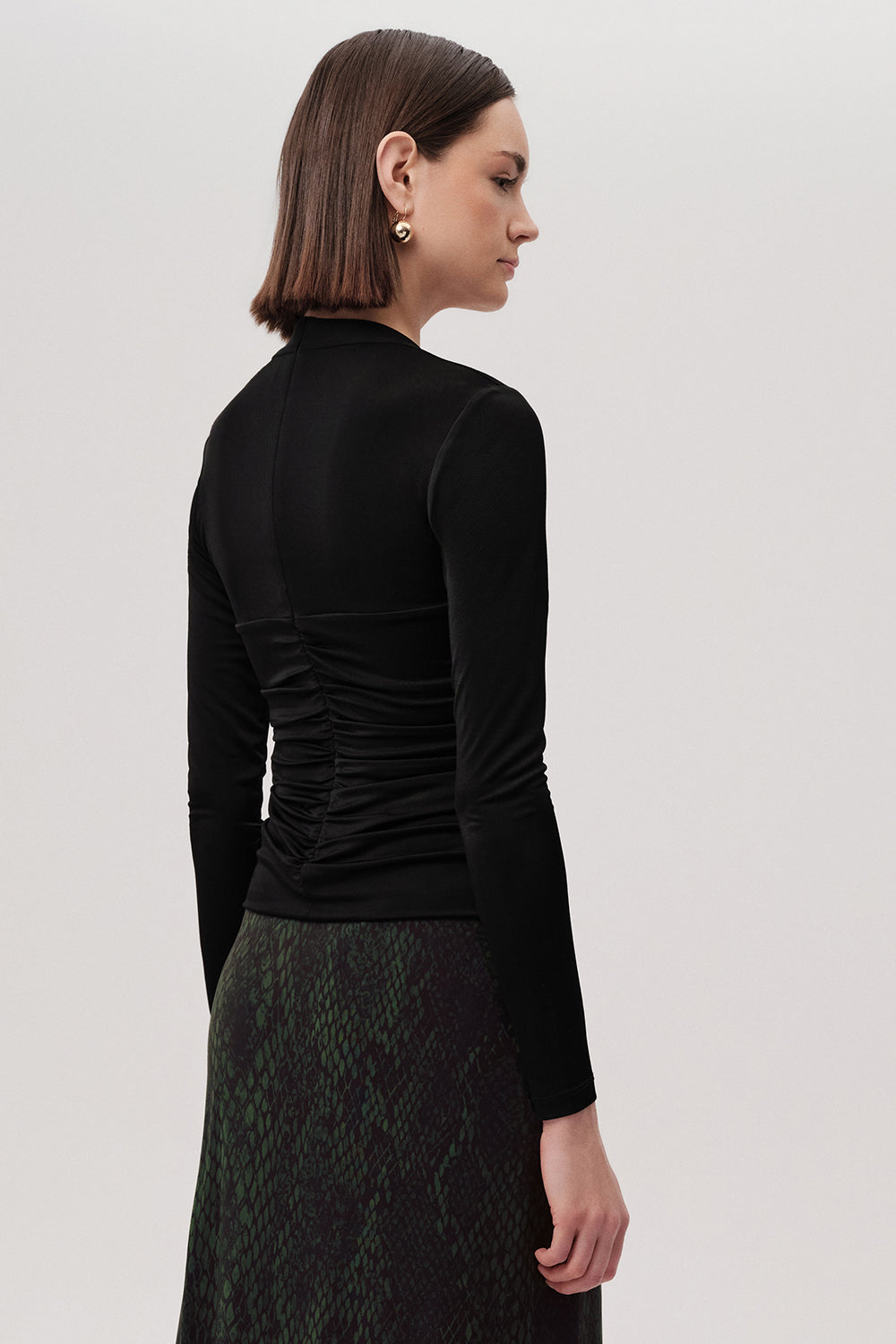 Kruvaze Yaka Drapeli Uzun Kollu Slim Fit Örme Siyah Bluz