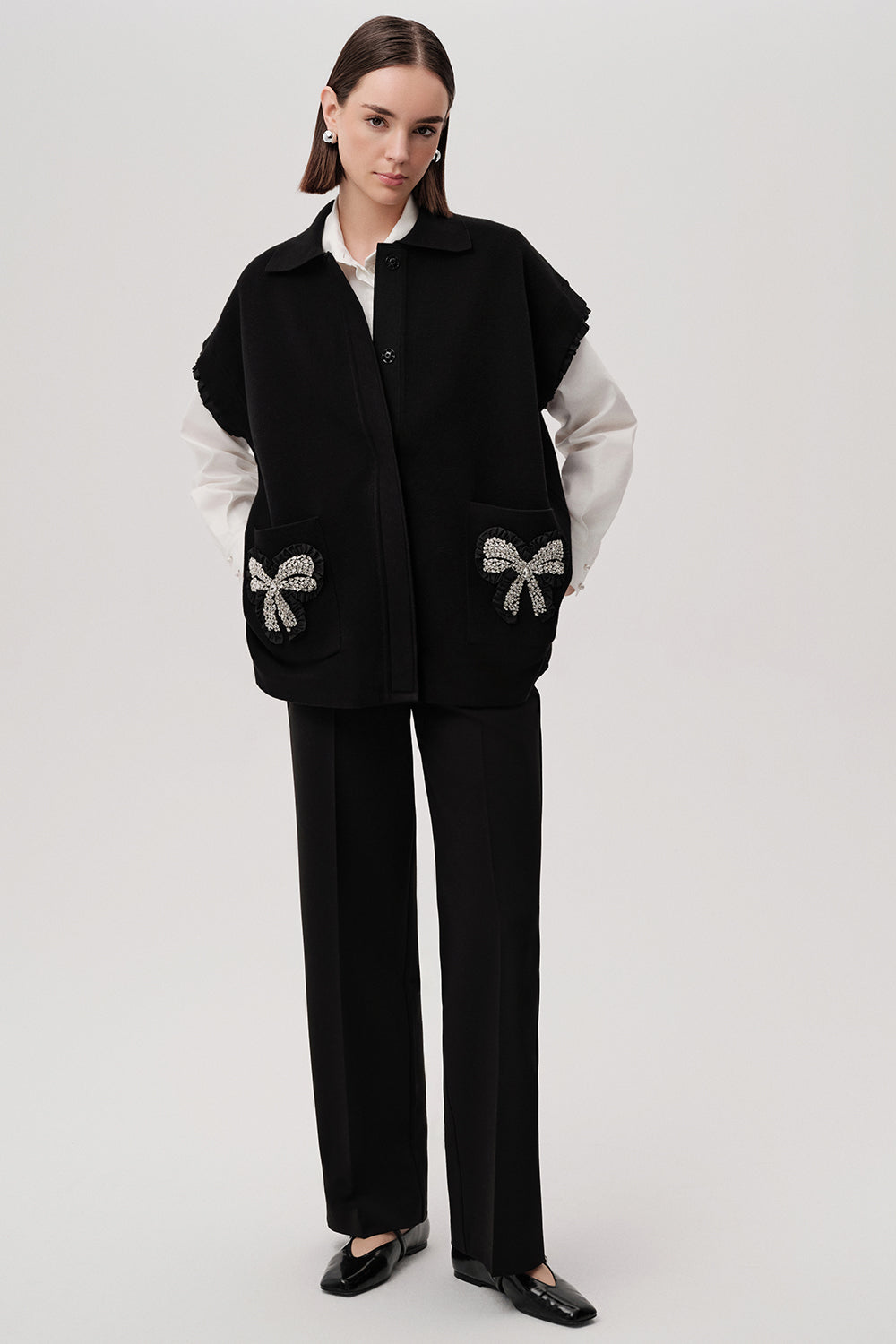 Cepleri Taşlı Gömlek Yaka Oversize Triko Siyah Yelek