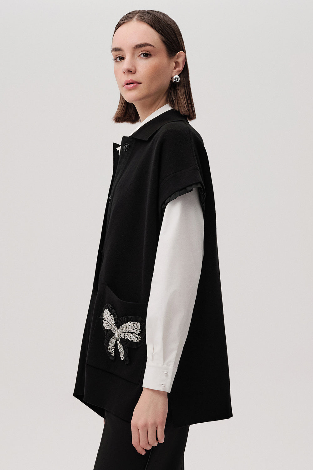 Cepleri Taşlı Gömlek Yaka Oversize Triko Siyah Yelek