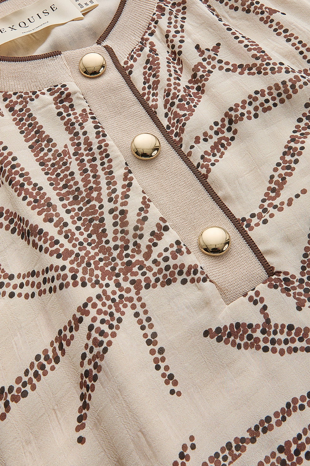 Yaprak Desenli Düğme Detaylı Rahat Kesim Rayon Şifon Bluz
