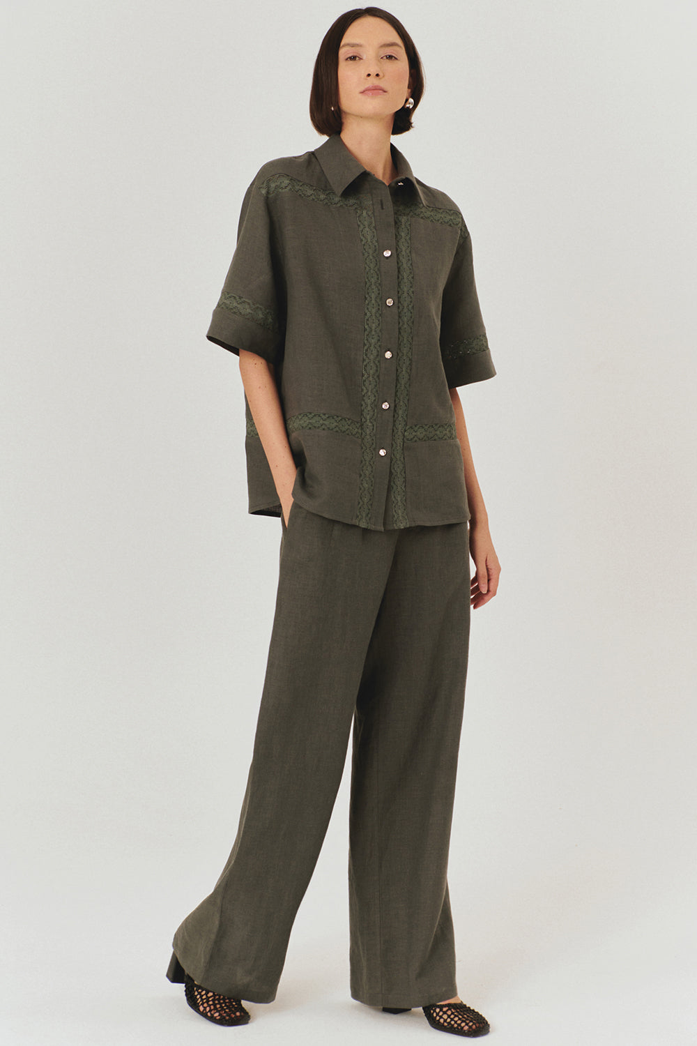 Dantel Detaylı Rahat Kalıp Saf Keten Kısa Kol Gri Gömlek