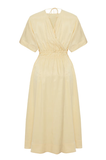 Beli Büzgülü Açık Sarı Regular Lyocell Midi Elbise