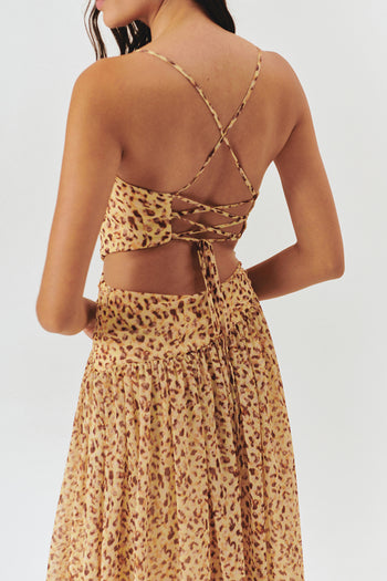 Bele Oturan Asimetrik Yaka Leopar Desenli Askılı Midi Elbise