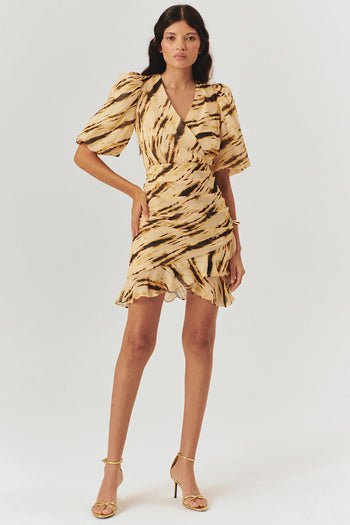 Bele Oturan Desenli V Yaka Mini Elbise