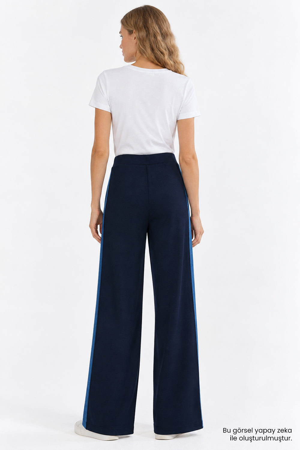 Geniş Paça Yanları Denim Şeritli Regular Örme Pantolon