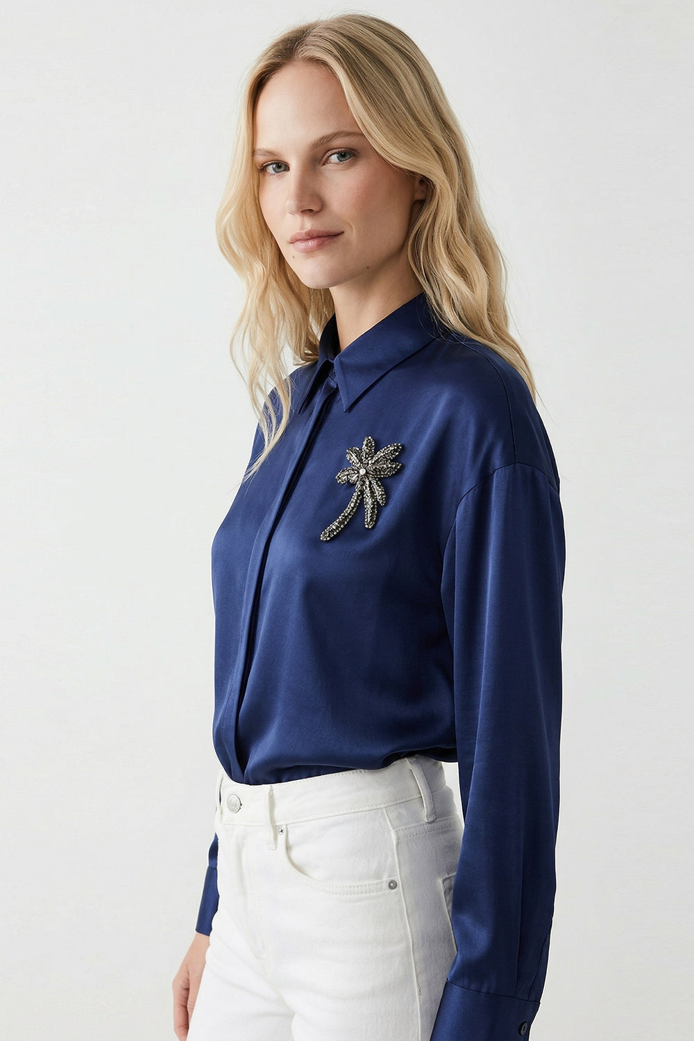 Gömlek Yaka Manşetli İşlemeli Saten Regular Lacivert Gömlek