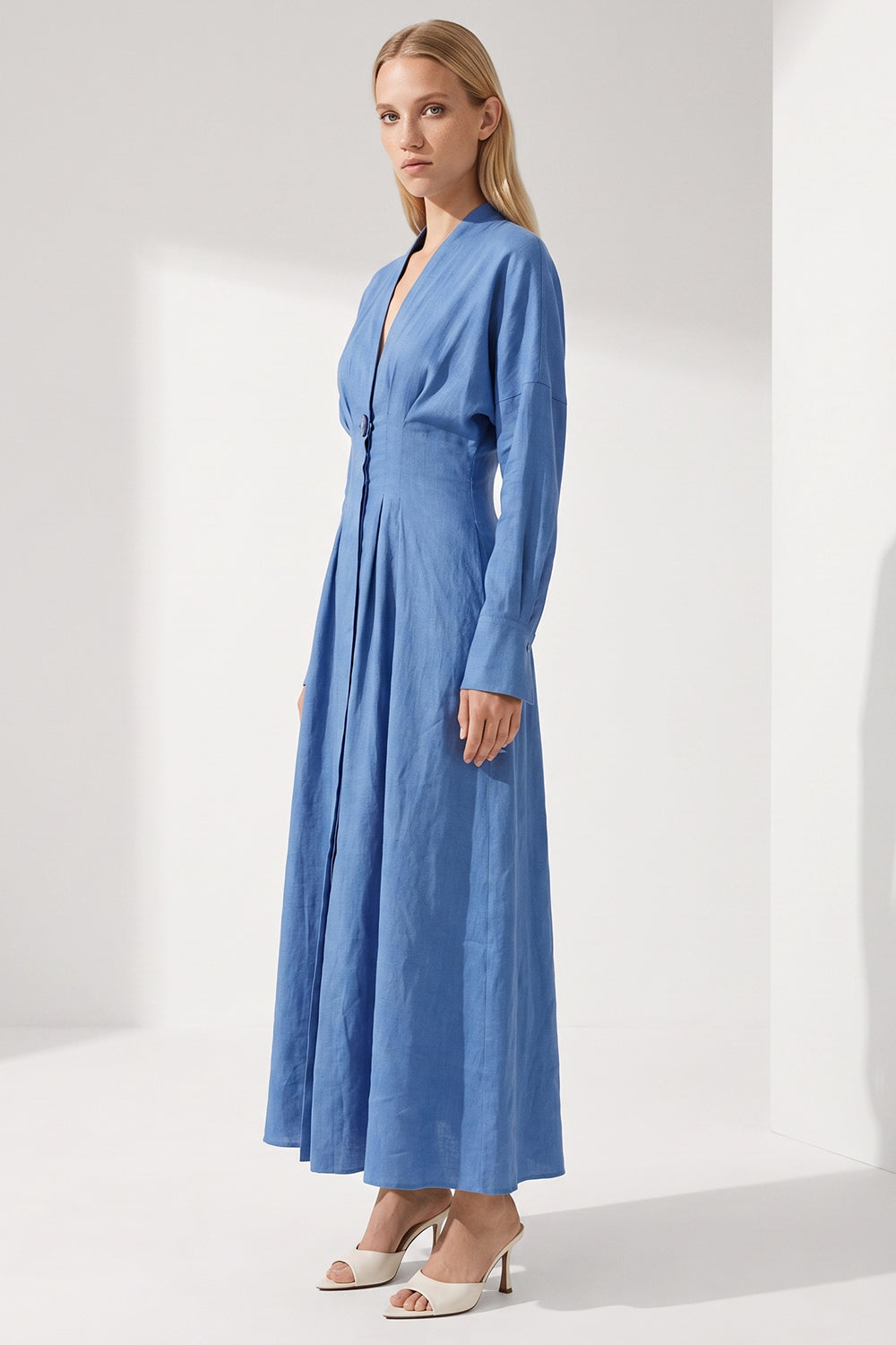 Uzun Kollu Bele Oturan V Yaka Slim Fit Keten Midi Elbise