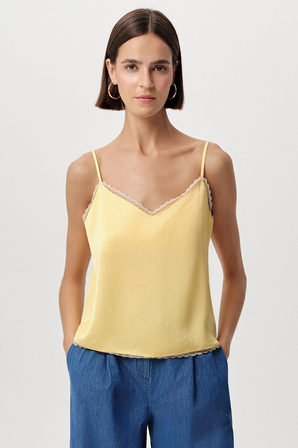 Dantel Şeritli İp Askılı Regular Saten Sarı Bluz