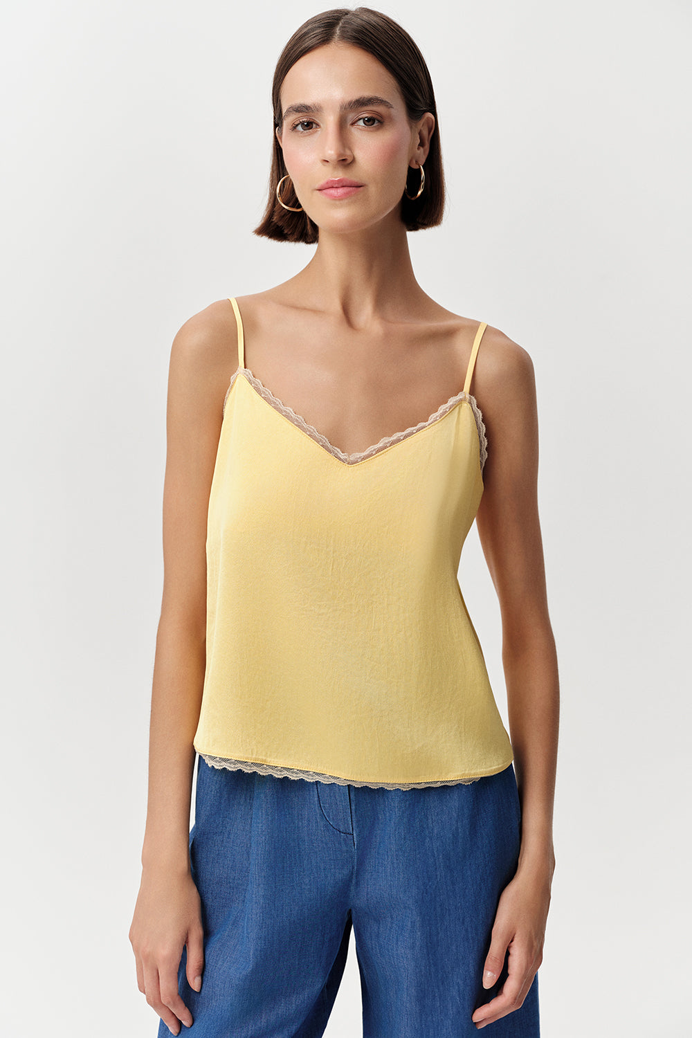 Dantel Şeritli İp Askılı Regular Saten Sarı Bluz