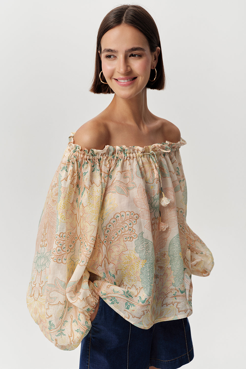 Yakası Bağcıklı Desenli Rami Keten Regular Çok Renkli Bluz