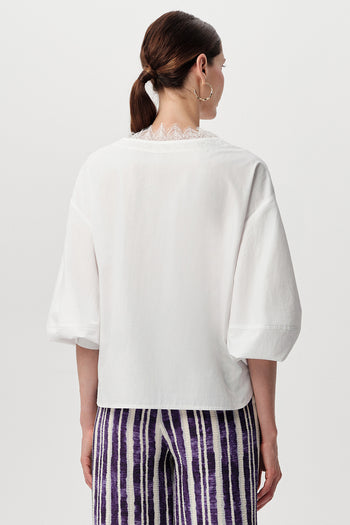 V Yaka Dantelli Uzun Kollu Düğmeli Regular Poplin Kemik Gömlek