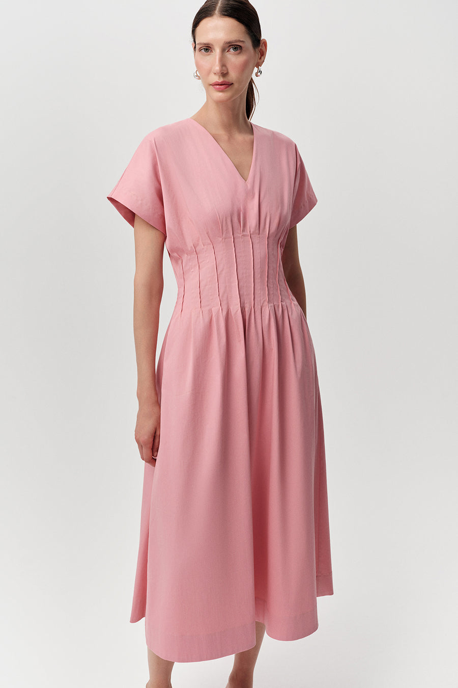Kısa Kollu V Yaka Bele Oturan Cepli Slim Fit Midi Pembe Elbise