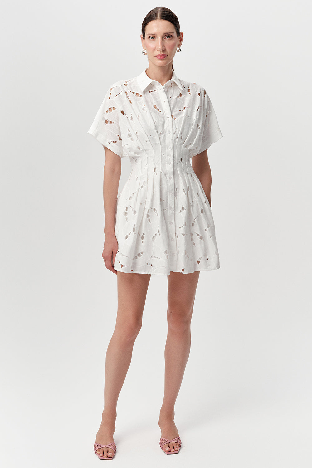 Kısa Kollu Delikli Gömlek Yaka Slim Fit Mini Kemik Elbise