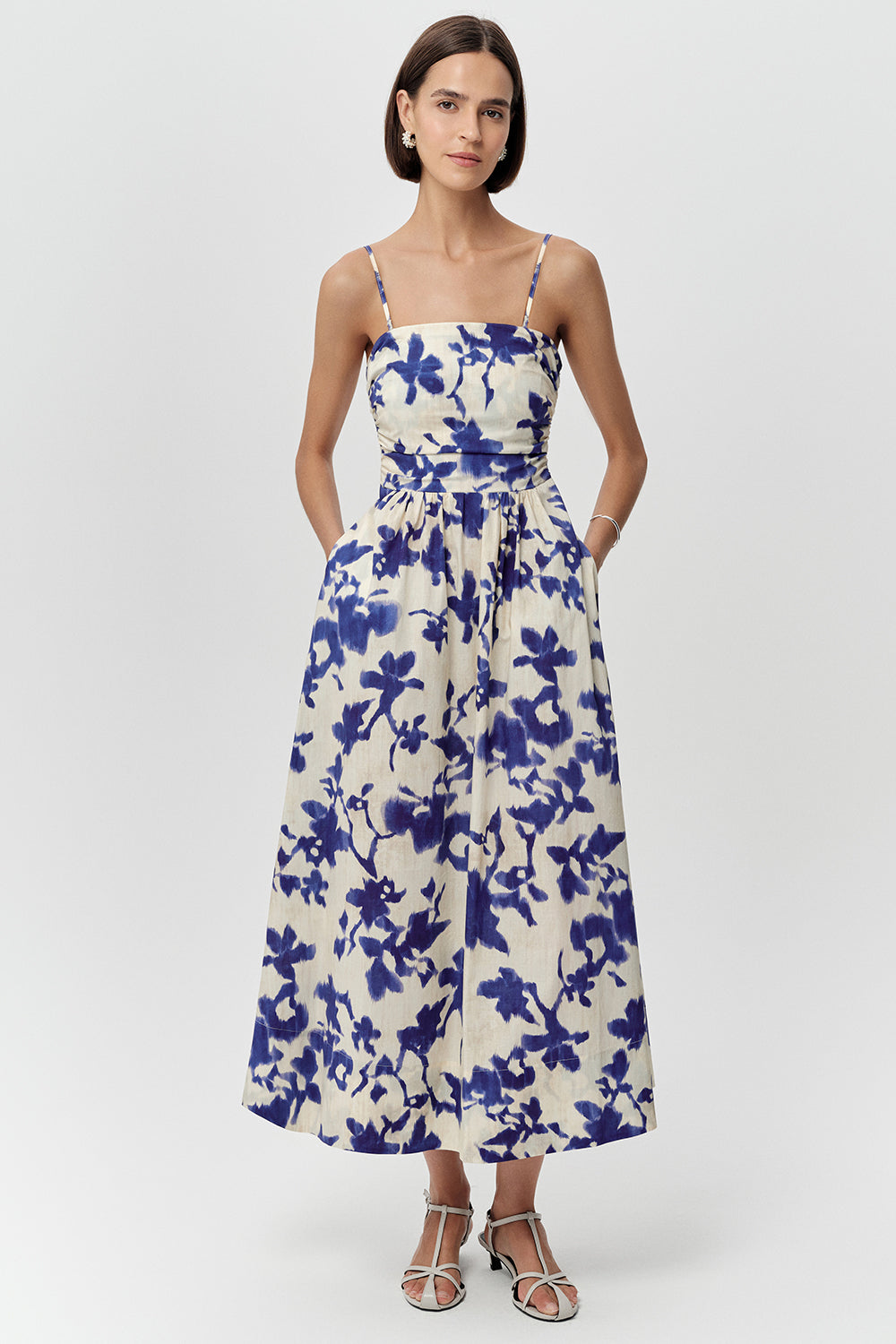 İp Askılı Cepli Bele Oturan Slim Fit Midi Saks Kemik Elbise